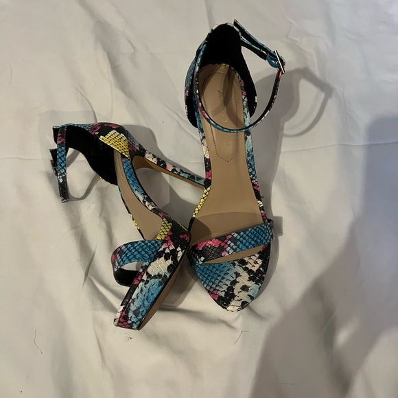 Colorful Snake Skin Heel - Picture 7 of 8